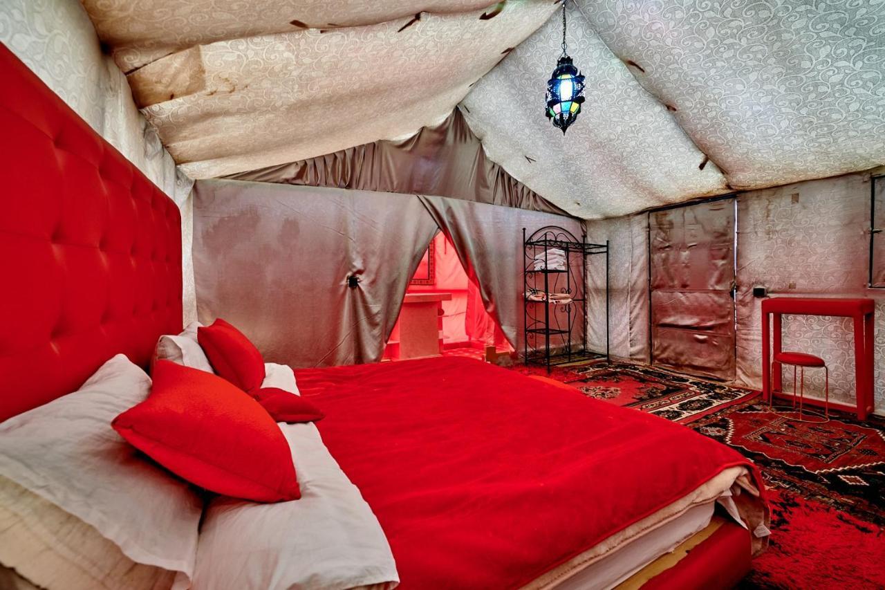 Fabulous Luxury Camp Hotel เมอร์ซูกา ภายนอก รูปภาพ