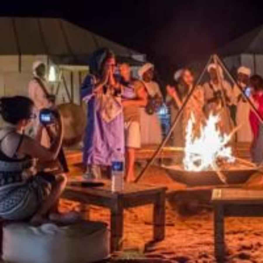 Fabulous Luxury Camp Hotel เมอร์ซูกา ภายนอก รูปภาพ