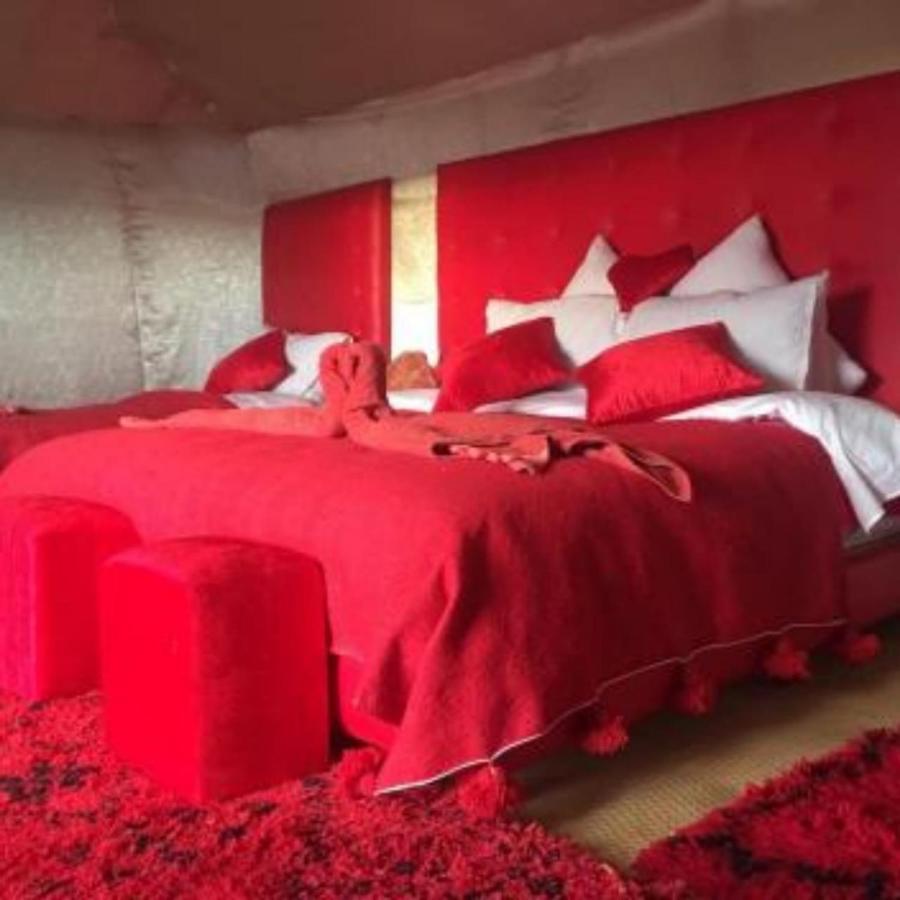 Fabulous Luxury Camp Hotel เมอร์ซูกา ภายนอก รูปภาพ